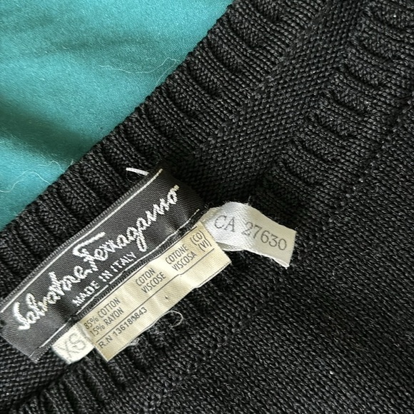 Salvatore Ferragamo top, made in Italy, XS, 85%cotton,15% Raton - Picture 3 of 6